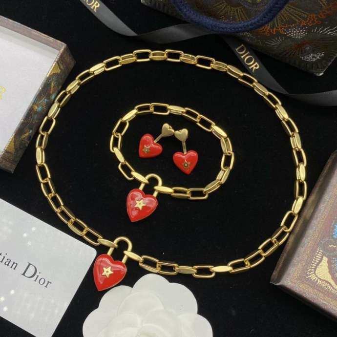 Picture of Dior Sets _SKUDiorsuits03cly478445